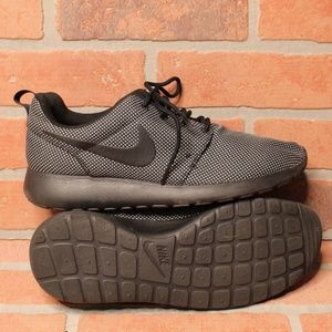 Nike Sneakers Size 9.5